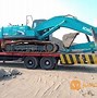 Truck Excavator Alat Berat Seperti Robot Raksasa 46